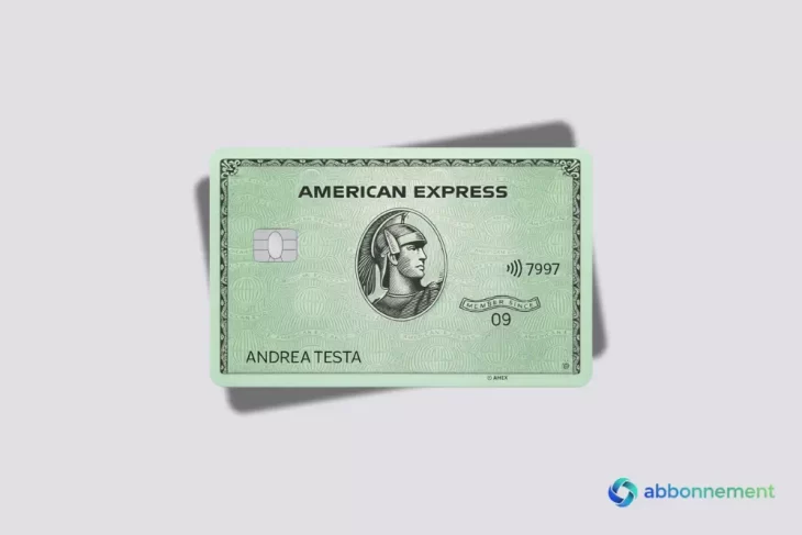 Carta Verde American Express con design verde pastello, incisioni decorative e logo American Express in primo piano.
