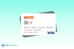 Tarjeta Visa Internacional del Galicia blanca con chip, logo del banco y marca Visa en primer plano.